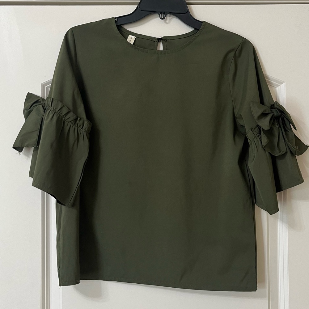 Uno qi Clothing shirt